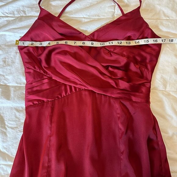 HUSH women's dress maxi mermaid gown red  satin vneck spaghetti strap size 4 - Picture 12 of 13